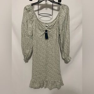 Green and White Flower Hollister Dress